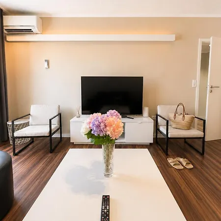 Cf30 Modern 45 Sqm With Ac In Center Apartment *